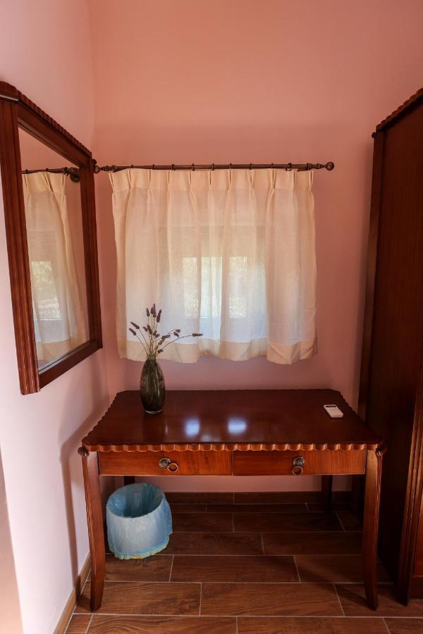 Hotel La Porta Delle Gole à Motta Camastra Extérieur photo