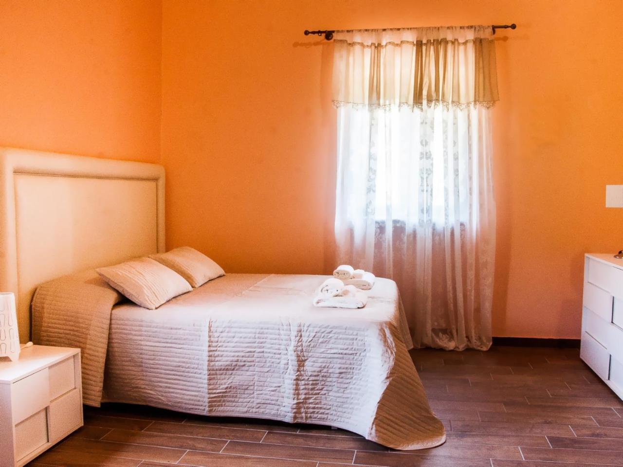 Hotel La Porta Delle Gole à Motta Camastra Extérieur photo